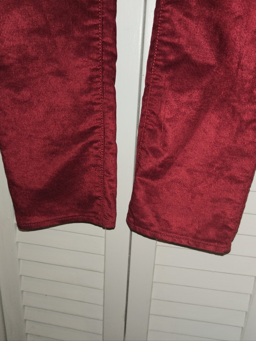 Rock & Republic Burgundy Red Corduroy Low Rise Skinny Pants Size 4 Soft Ribbed - Picture 9 of 12